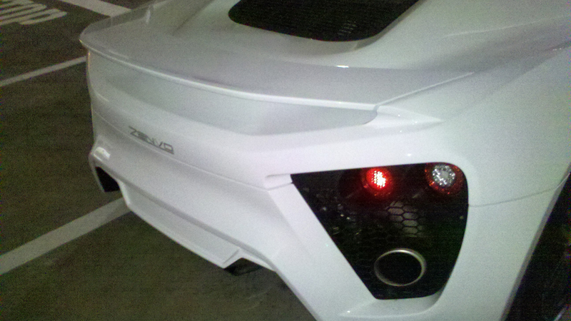 Illustration for article titled Zenvo ST1: First photos, video of $1.8 million supercar on U.S. soil